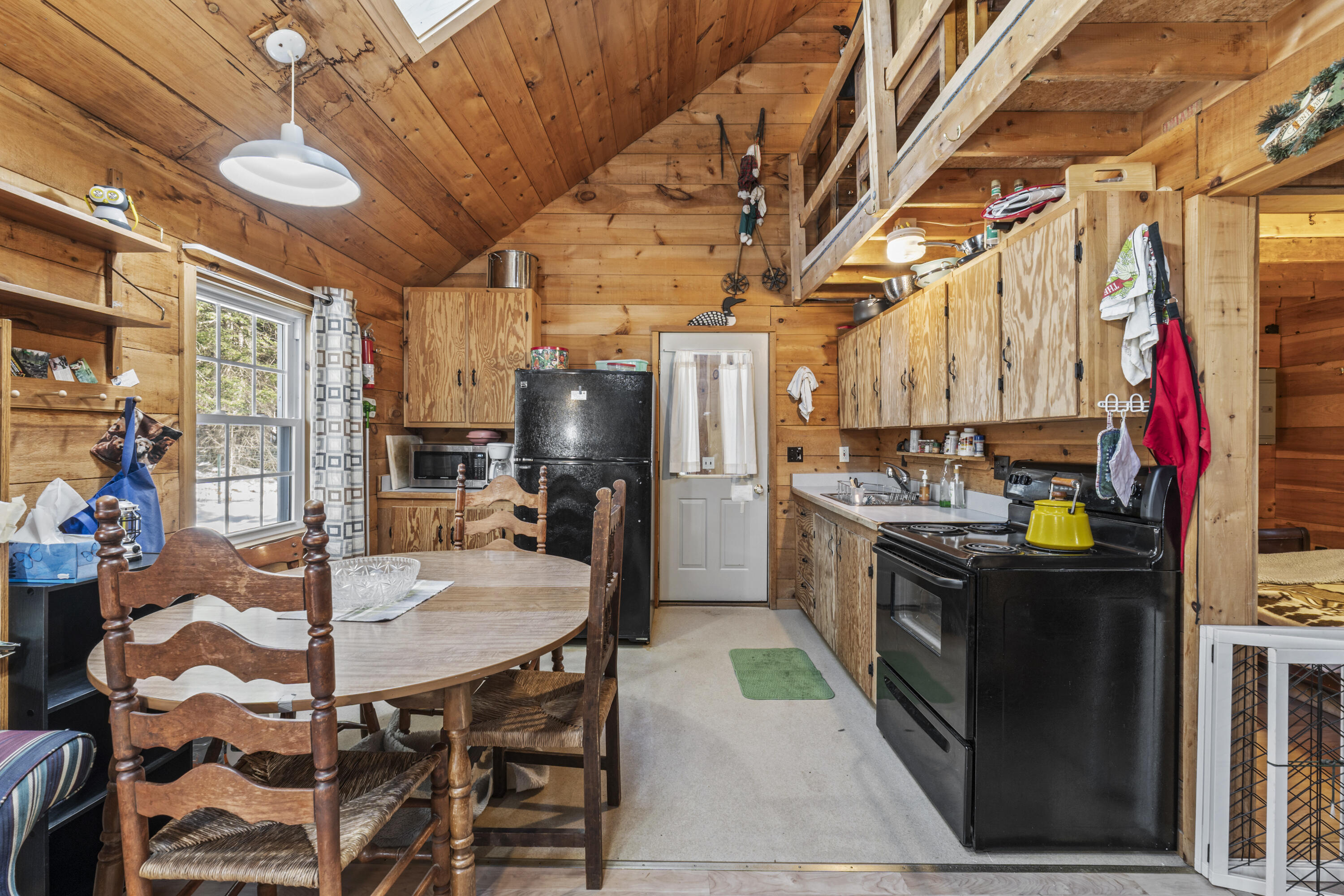 11 Porcupine Trail Coplin Plt ME 04982