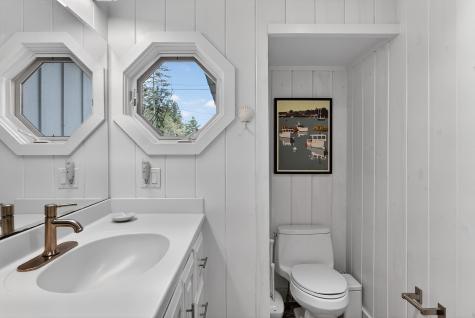 78 West Street Boothbay Harbor ME 04538