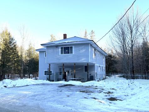 9 Grant Drive Dover-foxcroft ME 04426