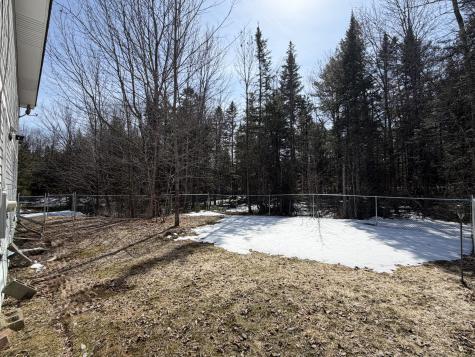 9 Grant Drive Dover-foxcroft ME 04426