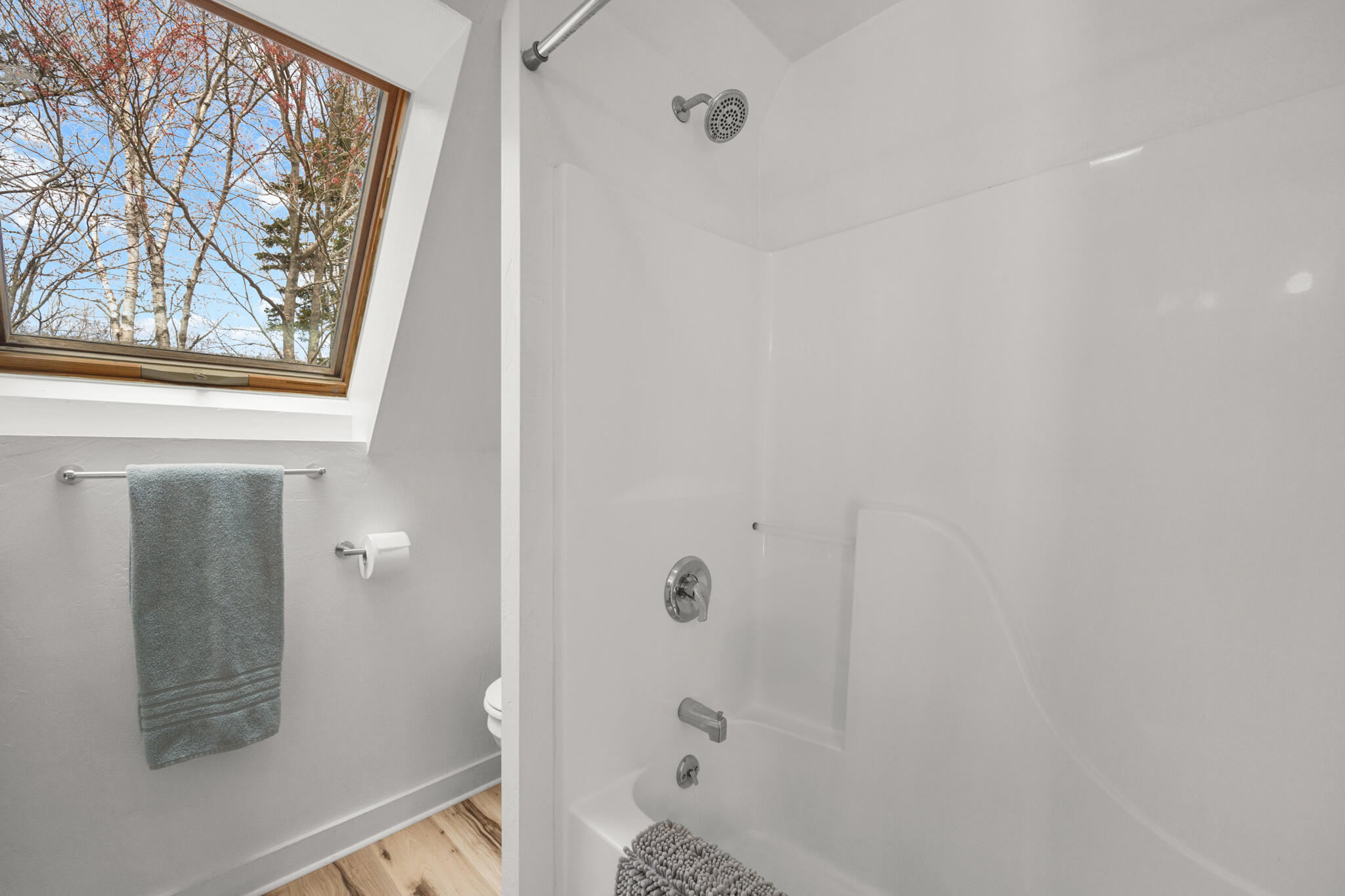 832 Main Road Islesboro ME 04848