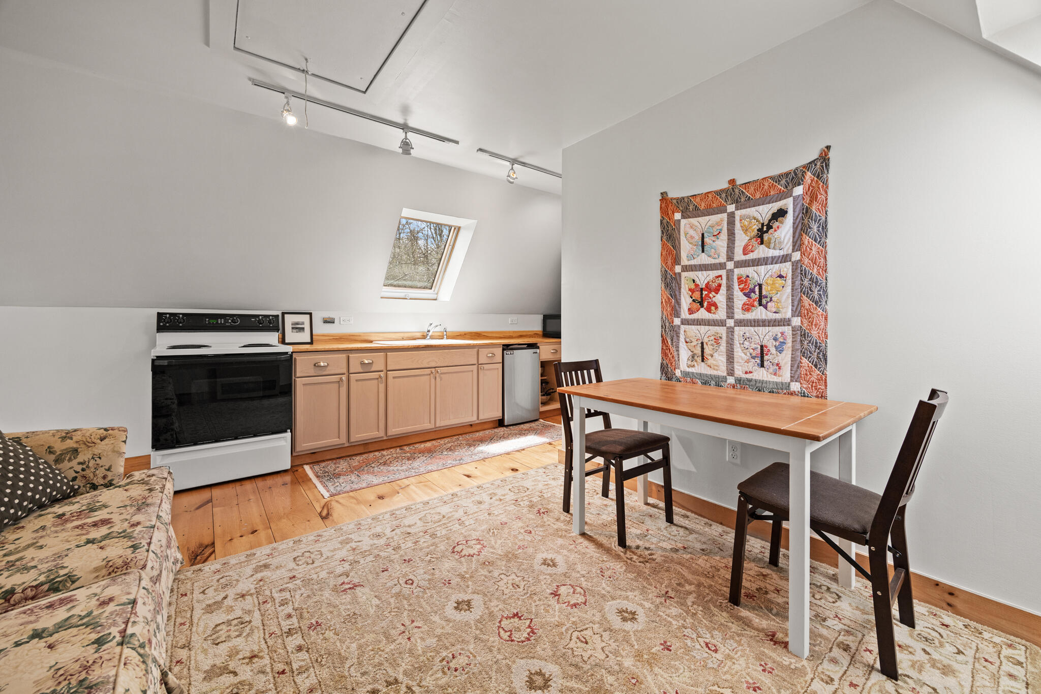 832 Main Road Islesboro ME 04848