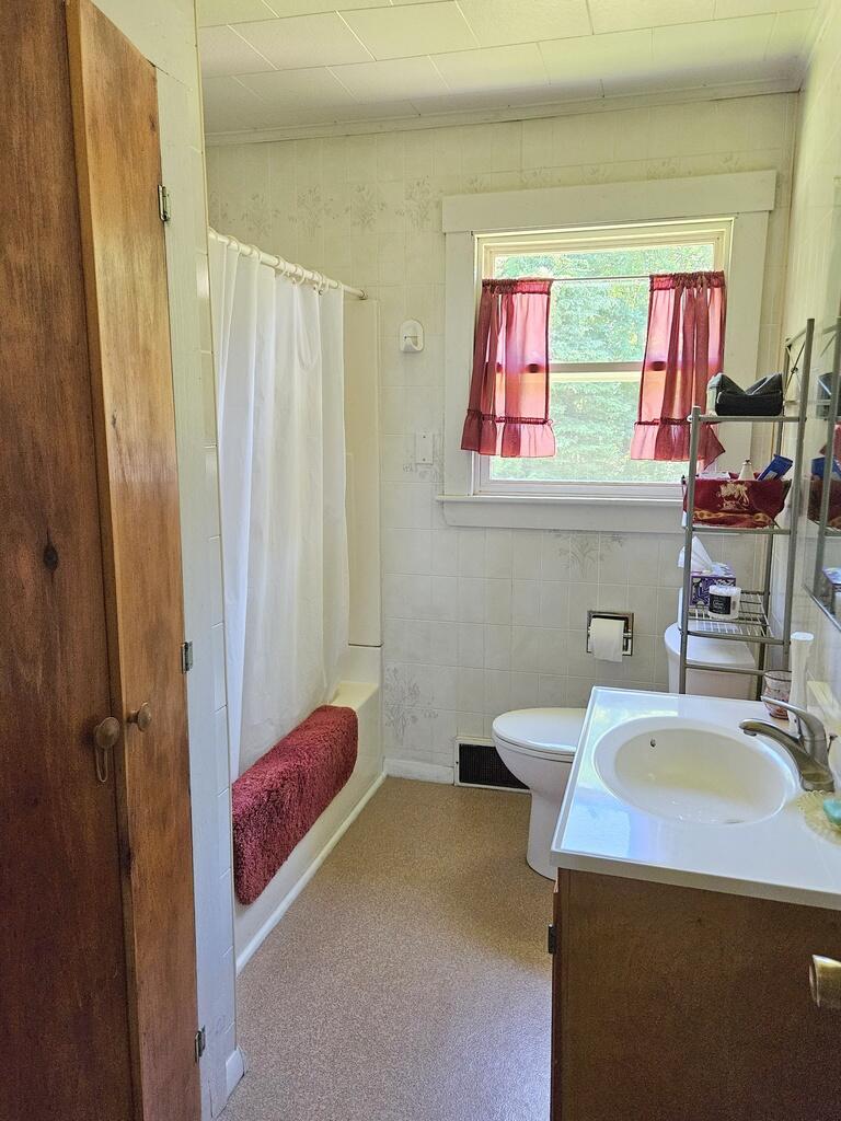 121 Mount View Road Farmington ME 04938