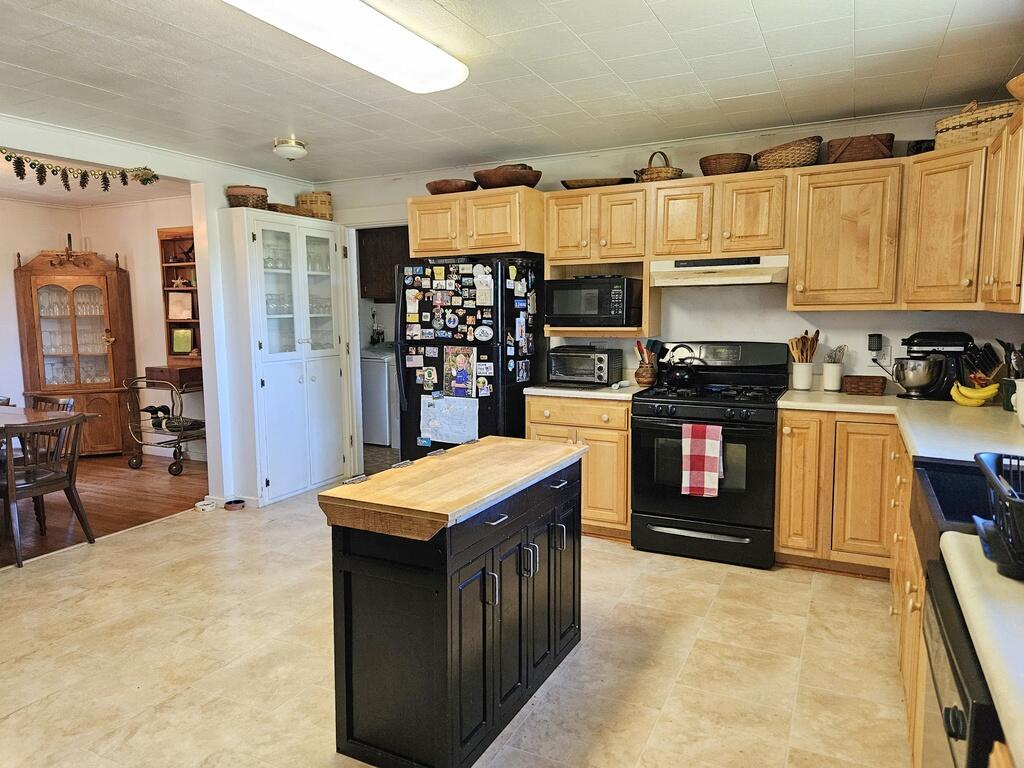 121 Mount View Road Farmington ME 04938