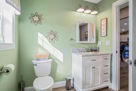 40 Knoll Crest Drive Bangor ME 04401