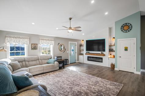 40 Knoll Crest Drive Bangor ME 04401