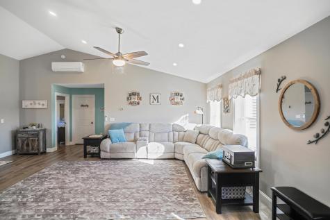 40 Knoll Crest Drive Bangor ME 04401