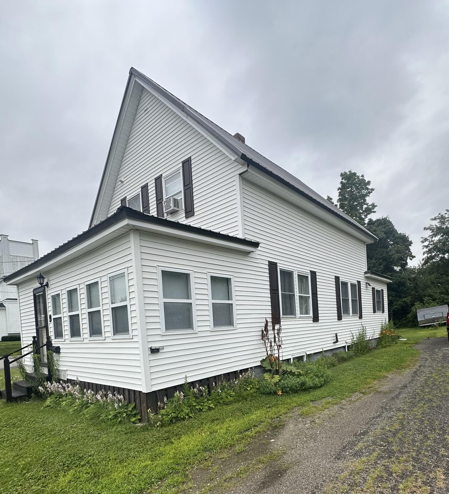 9 Maple Street East Millinocket ME 04430