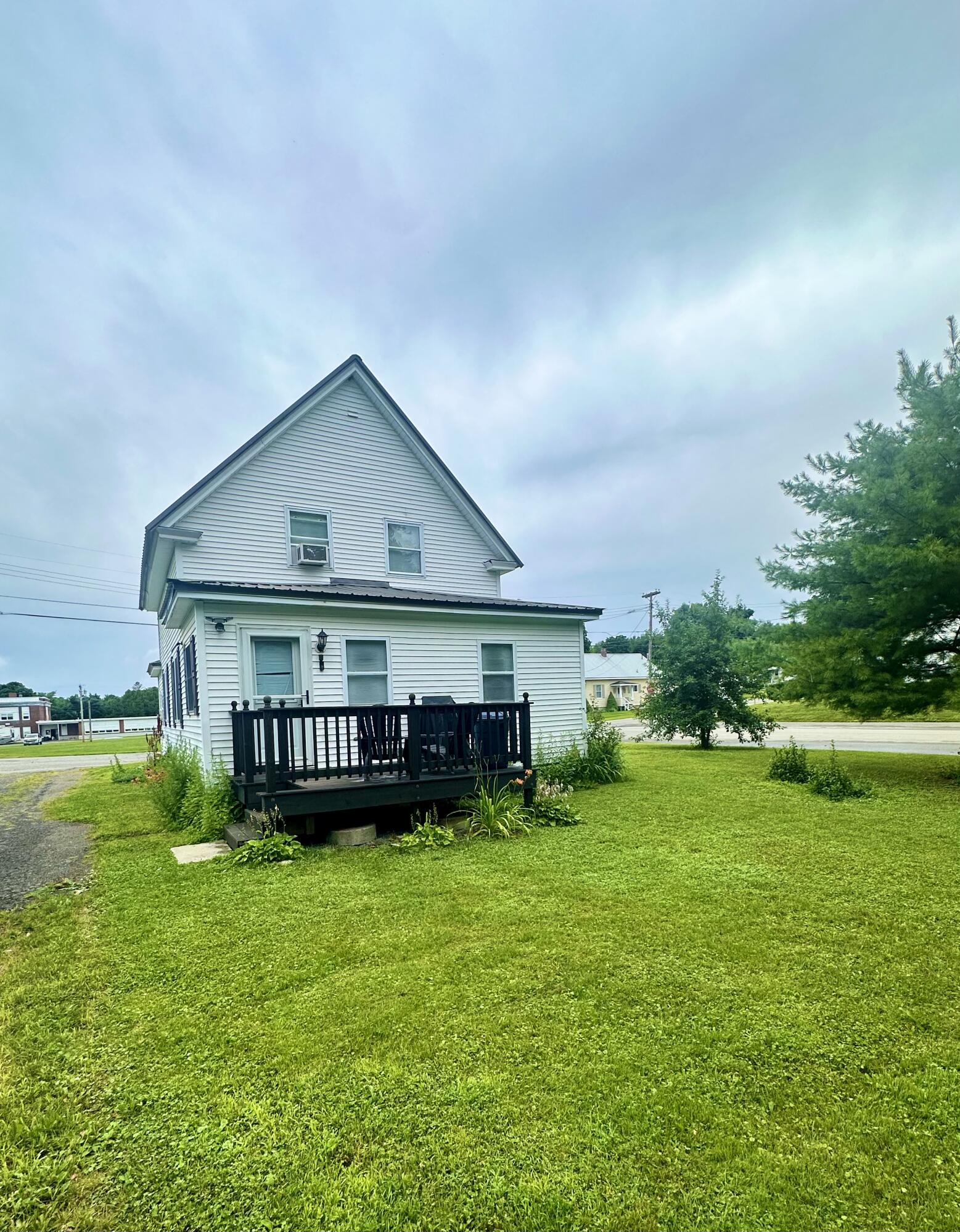 9 Maple Street East Millinocket ME 04430