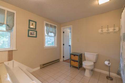 20 Merrill Road Falmouth ME 04105