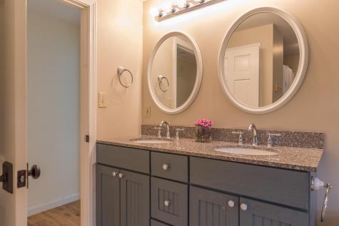 20 Merrill Road Falmouth ME 04105