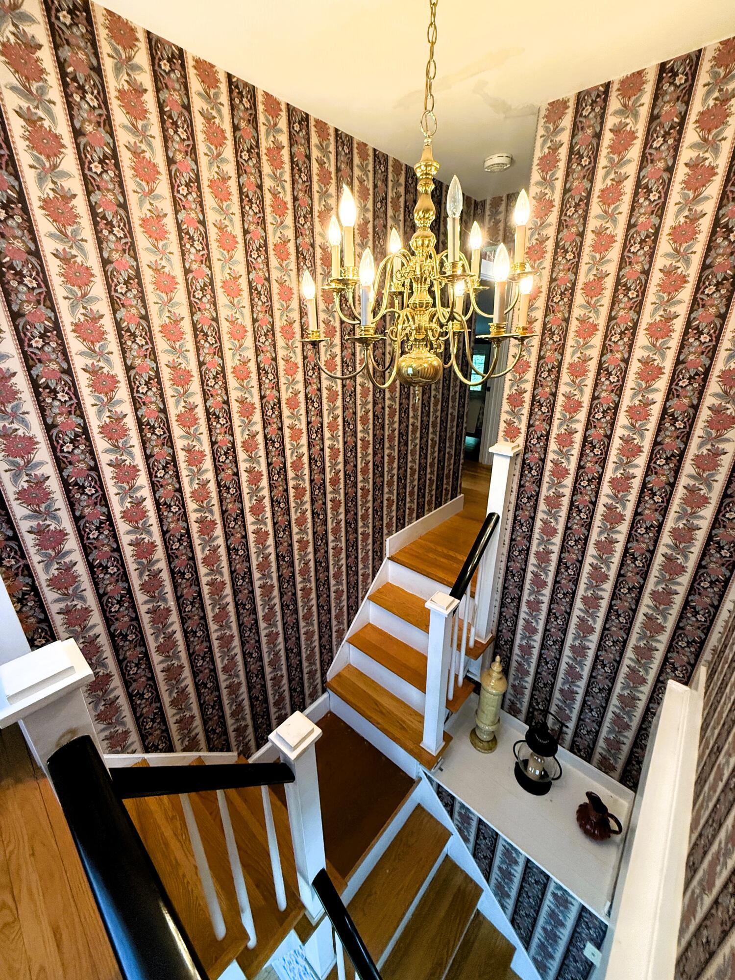 445 Manktown Road Waldoboro ME 04572