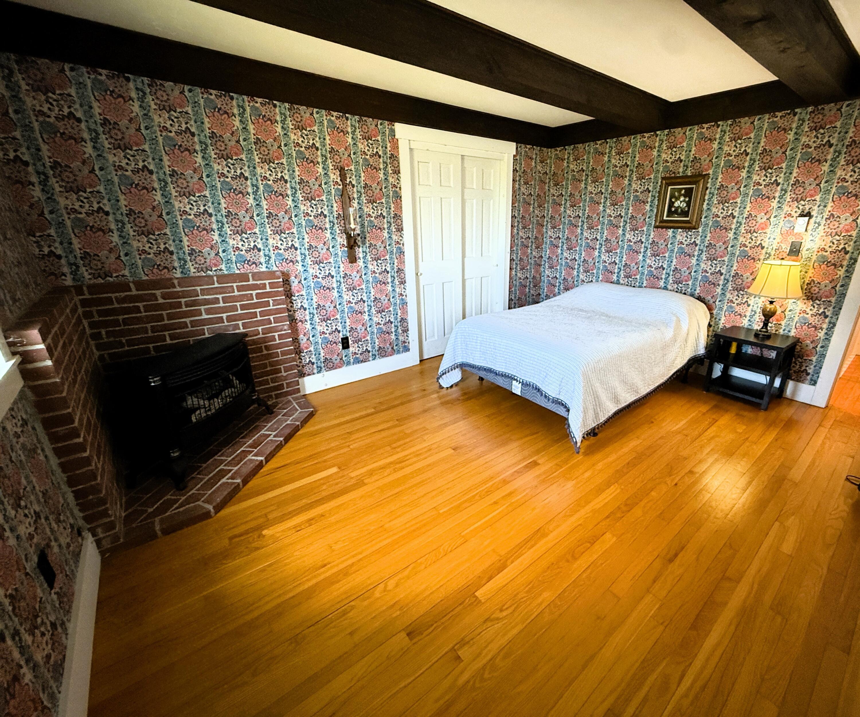 445 Manktown Road Waldoboro ME 04572