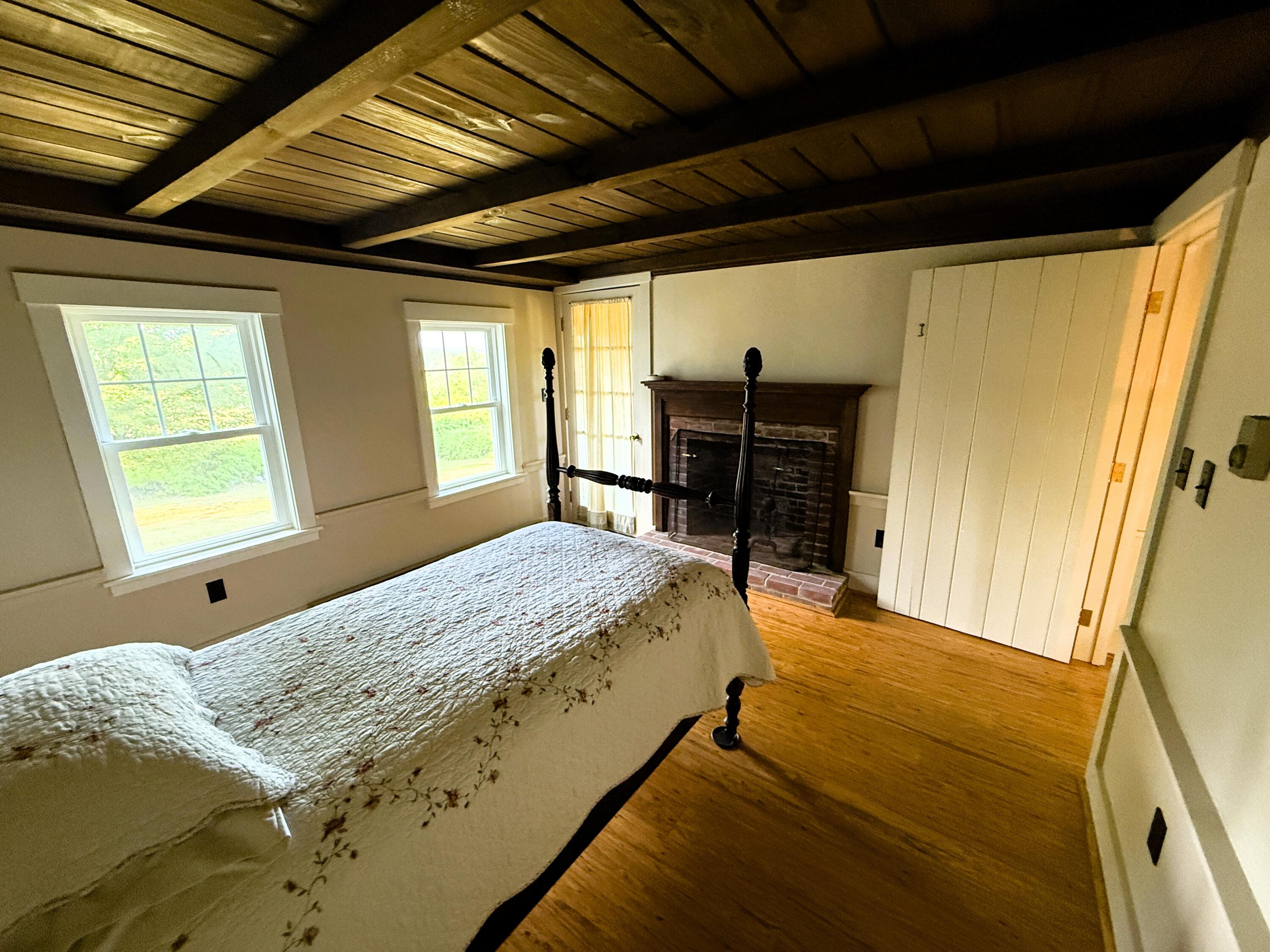 445 Manktown Road Waldoboro ME 04572