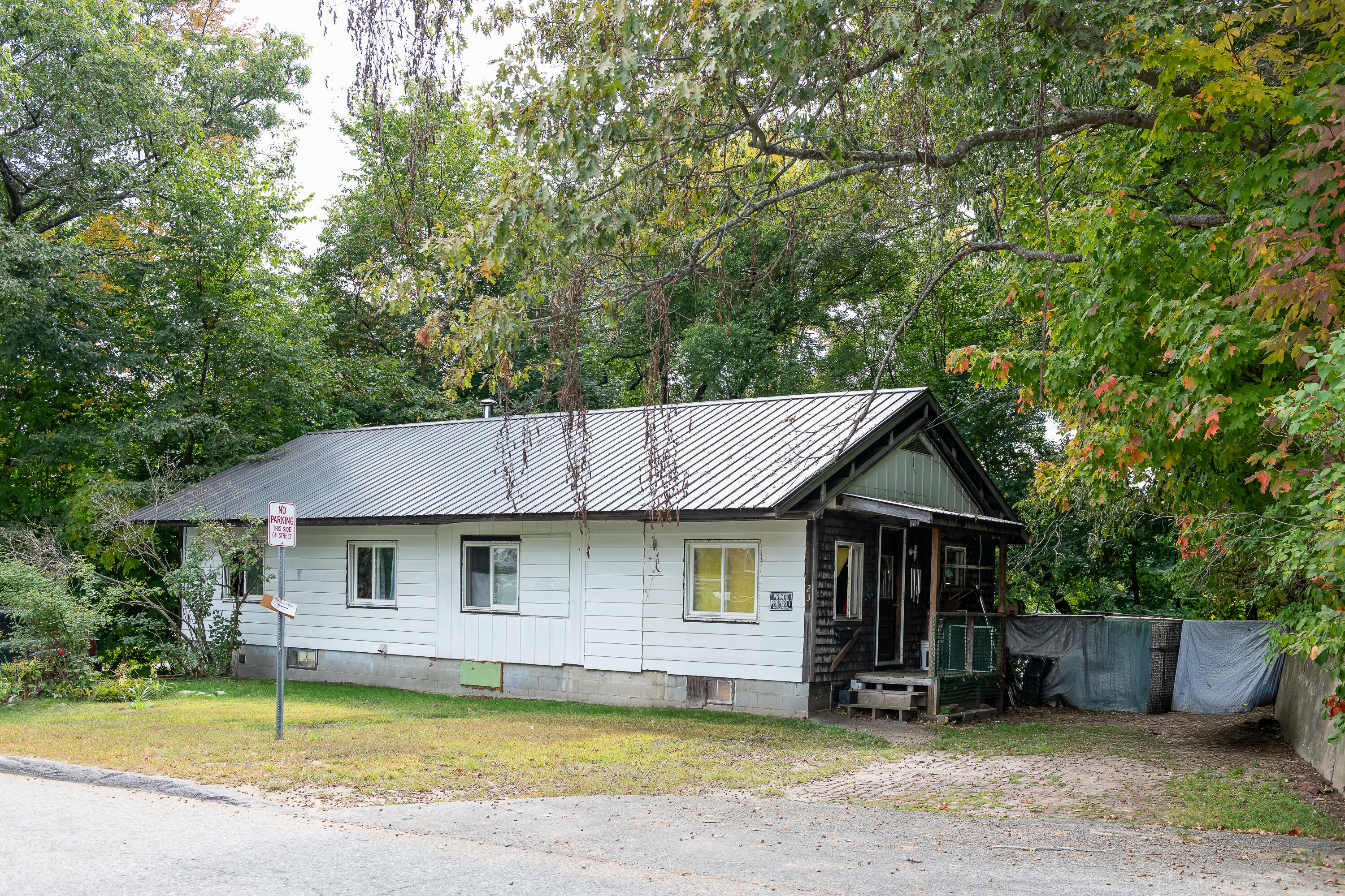 23 Osgood Avenue Mexico ME 04257