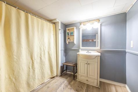 23 Osgood Avenue Mexico ME 04257