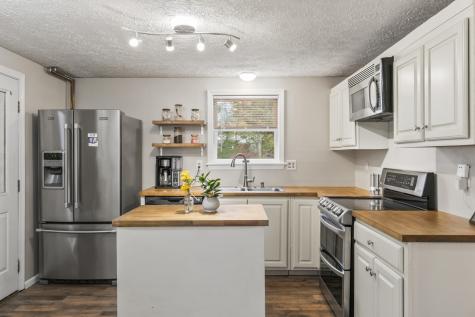 35 Buttonwood Road South Berwick ME 03908