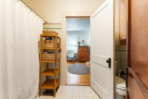 17 Friendship Road Waldoboro ME 04572