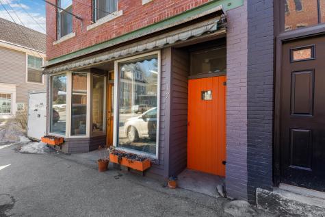 17 Friendship Road Waldoboro ME 04572