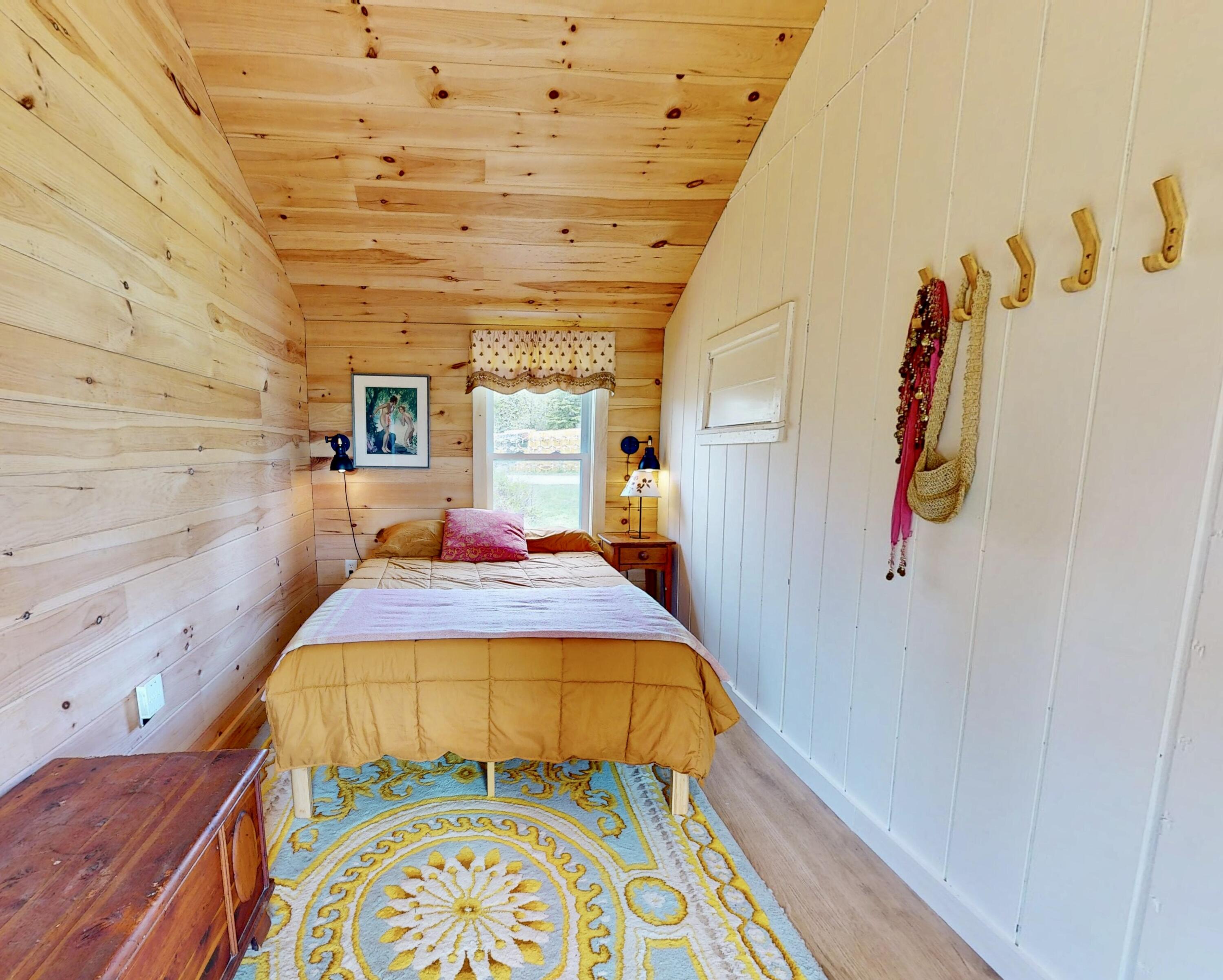 63 York Road Vinalhaven ME 04863