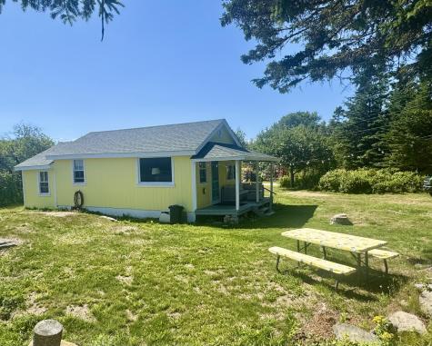 63 York Road Vinalhaven ME 04863