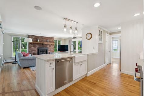 2 Tides Edge Road Cape Elizabeth ME 04107