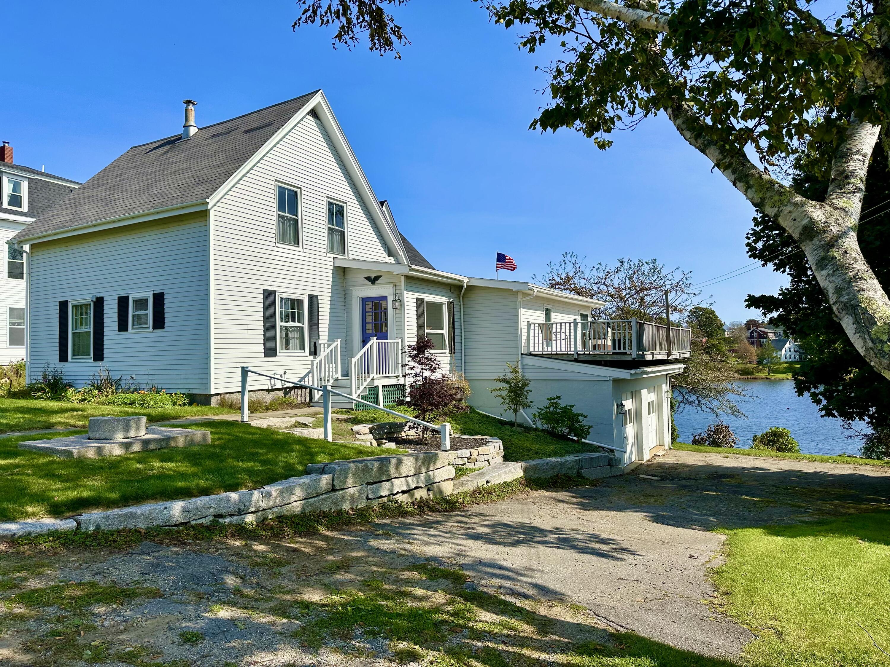 7 Lake View Street Vinalhaven ME 04863
