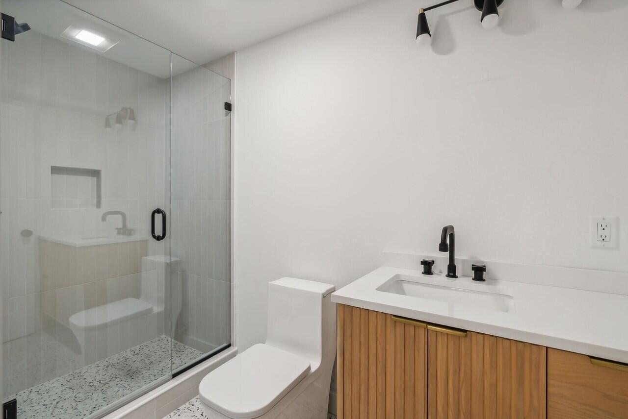 26 Sheridan Street Portland ME 04101