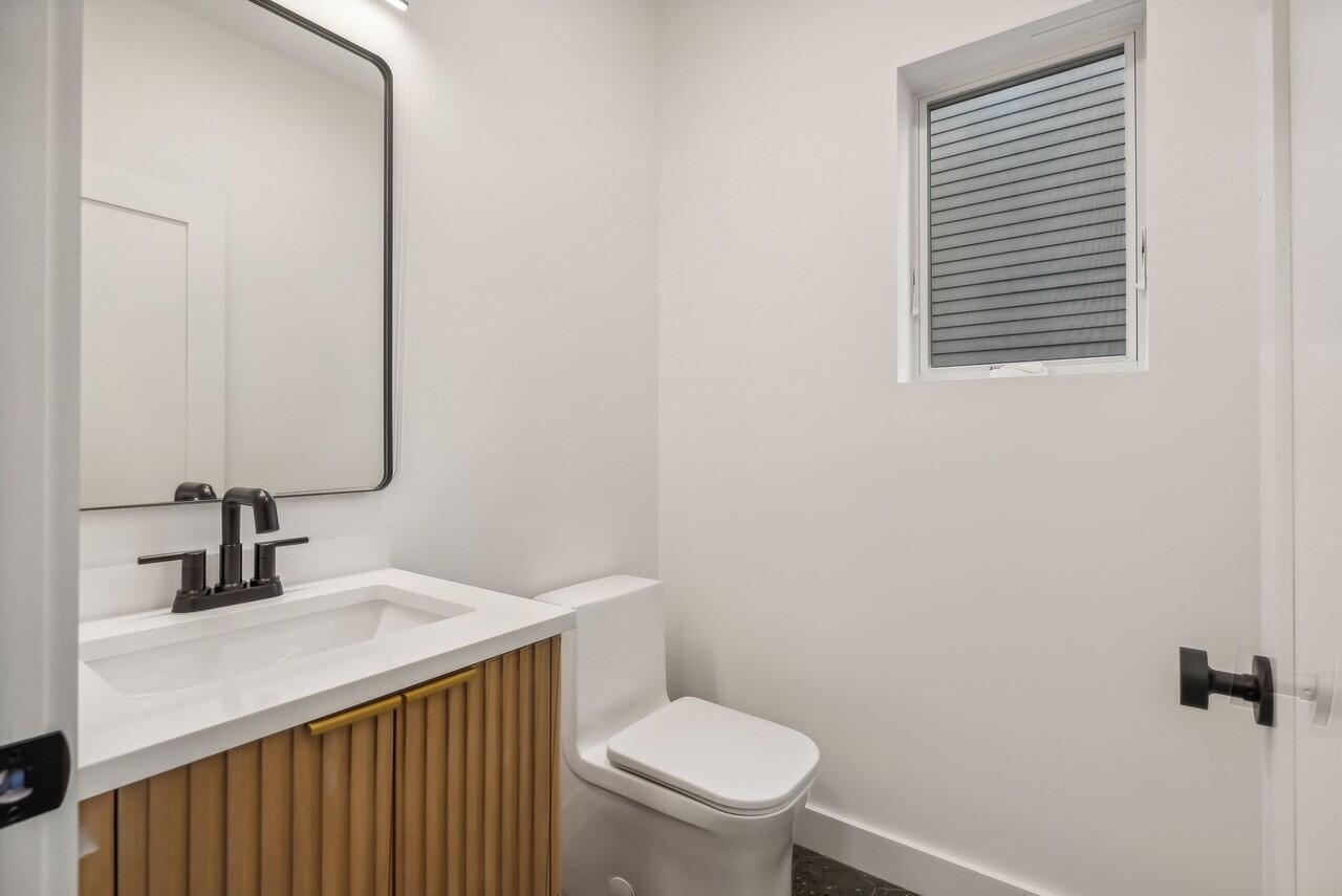 26 Sheridan Street Portland ME 04101