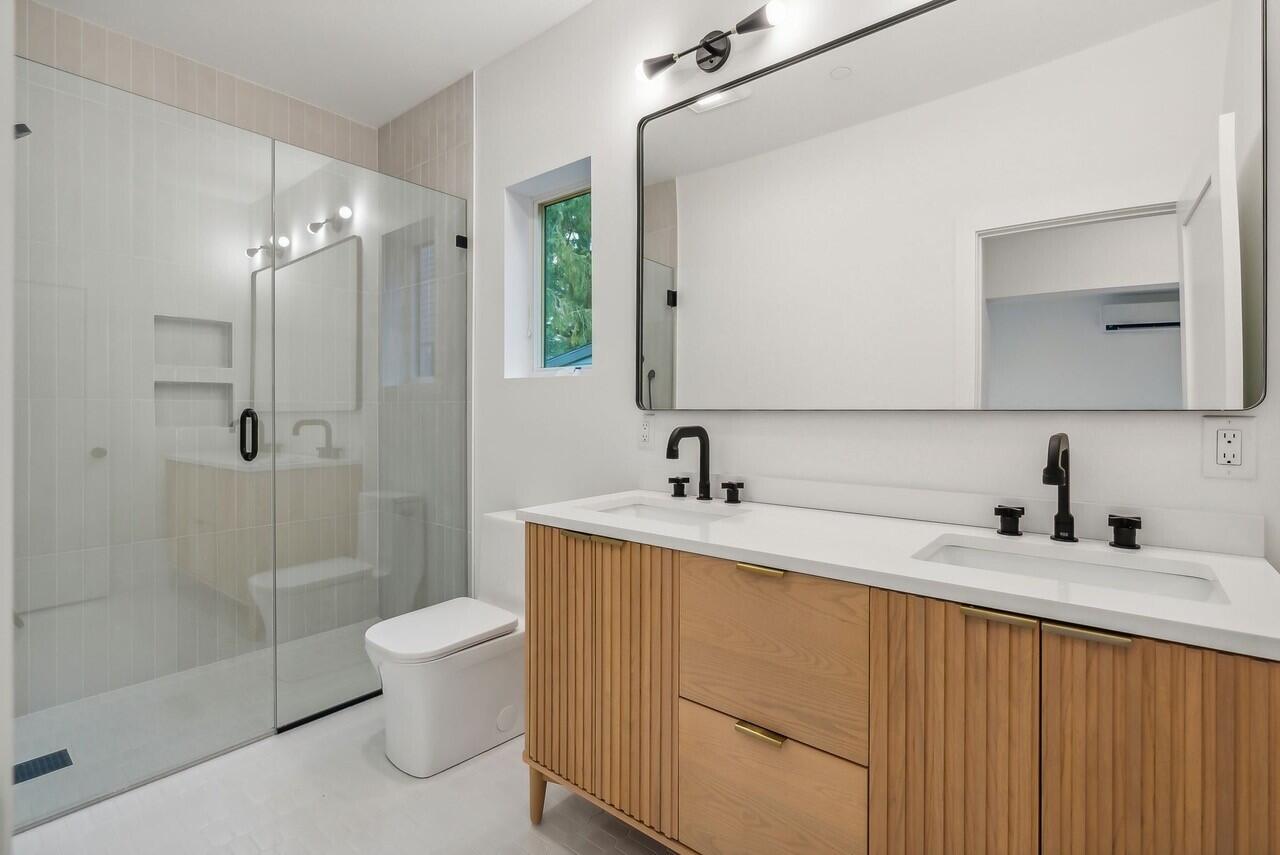 26 Sheridan Street Portland ME 04101