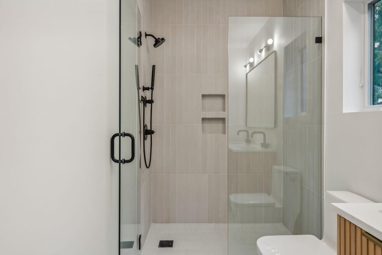 26 Sheridan Street Portland ME 04101