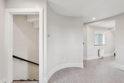 440 Blackstrap Road Falmouth ME 04105