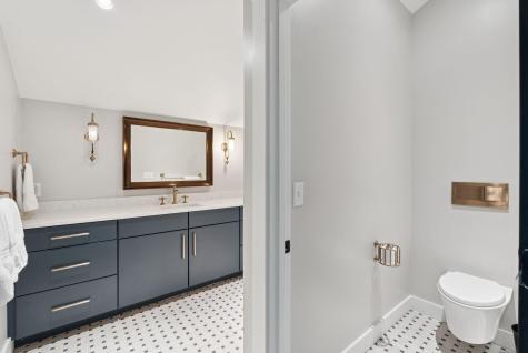 440 Blackstrap Road Falmouth ME 04105