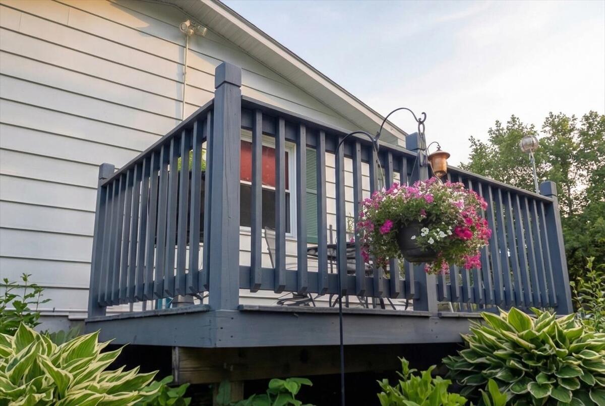 60 N Hill Road Buckfield ME 04220