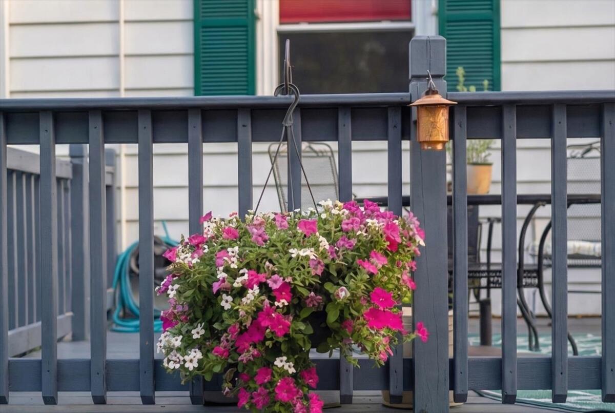 60 N Hill Road Buckfield ME 04220