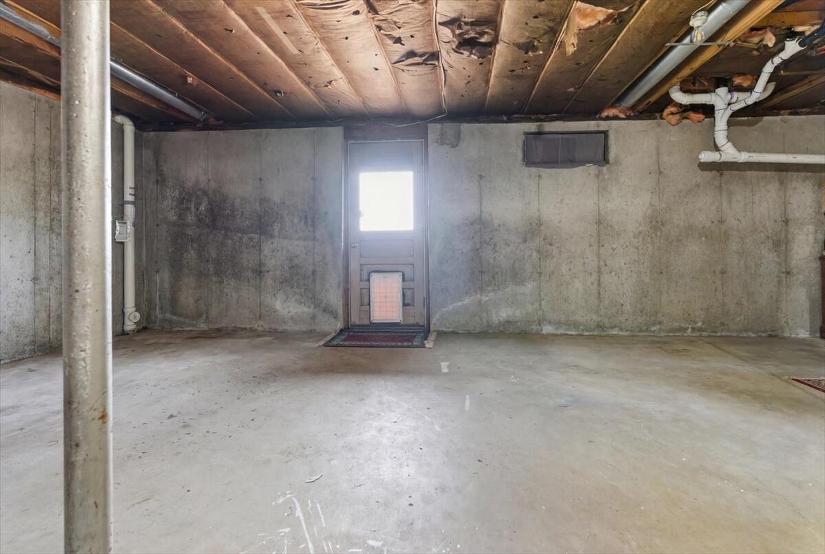 60 N Hill Road Buckfield ME 04220