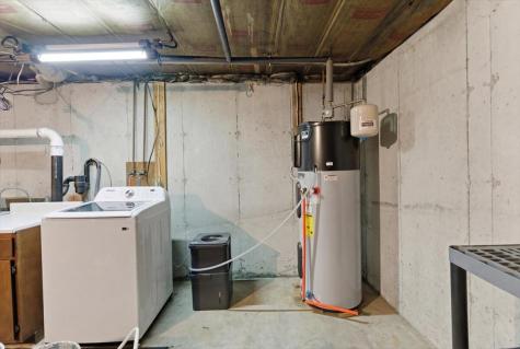 60 N Hill Road Buckfield ME 04220
