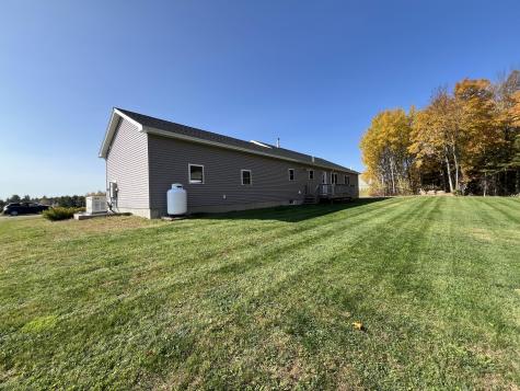 31 Ridge View Road Dover-foxcroft ME 04426