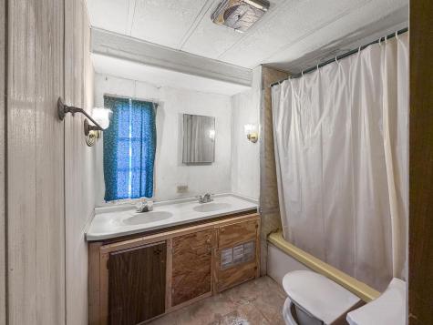 107 Sokokis Trail Buxton ME 04093