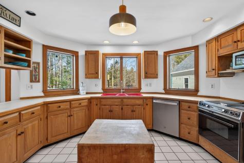 167 Pilgrim Road South Portland ME 04106