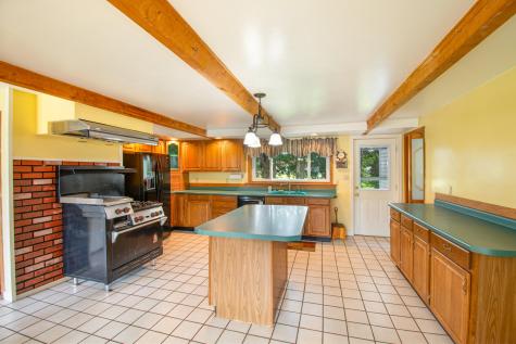 8 Littlefield Road Auburn ME 04210