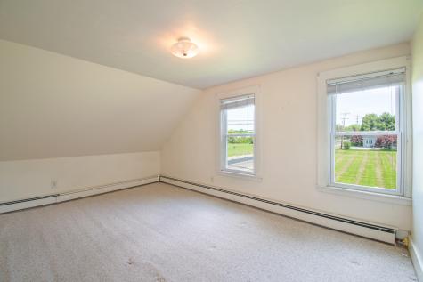 8 Littlefield Road Auburn ME 04210