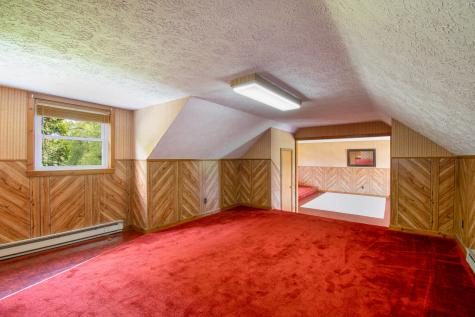 8 Littlefield Road Auburn ME 04210