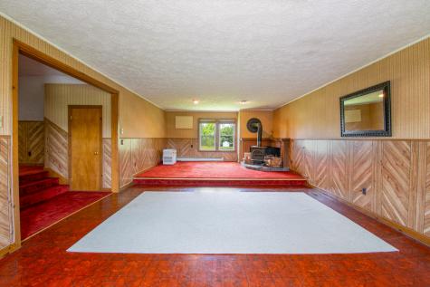 8 Littlefield Road Auburn ME 04210