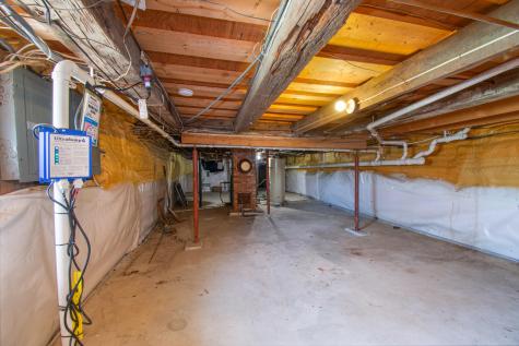 8 Littlefield Road Auburn ME 04210