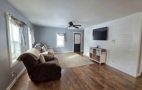 5 Haskell Street Augusta ME 04330