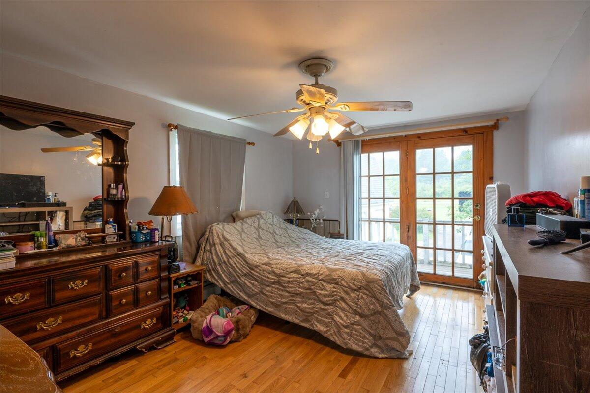 18 Town Clerks Road Owls Head ME 04854