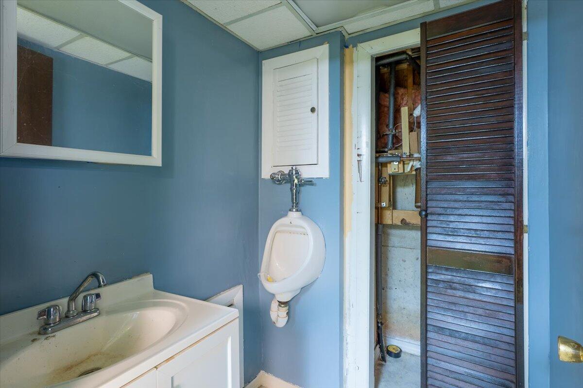 18 Town Clerks Road Owls Head ME 04854