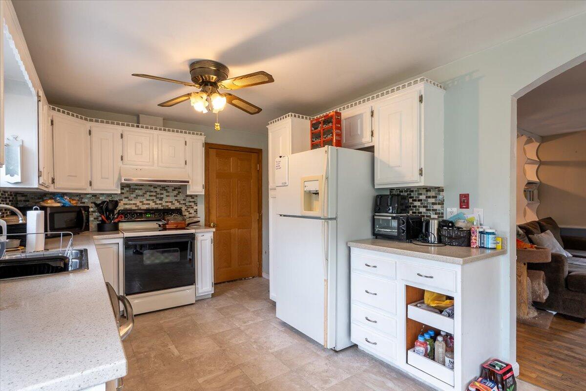 18 Town Clerks Road Owls Head ME 04854