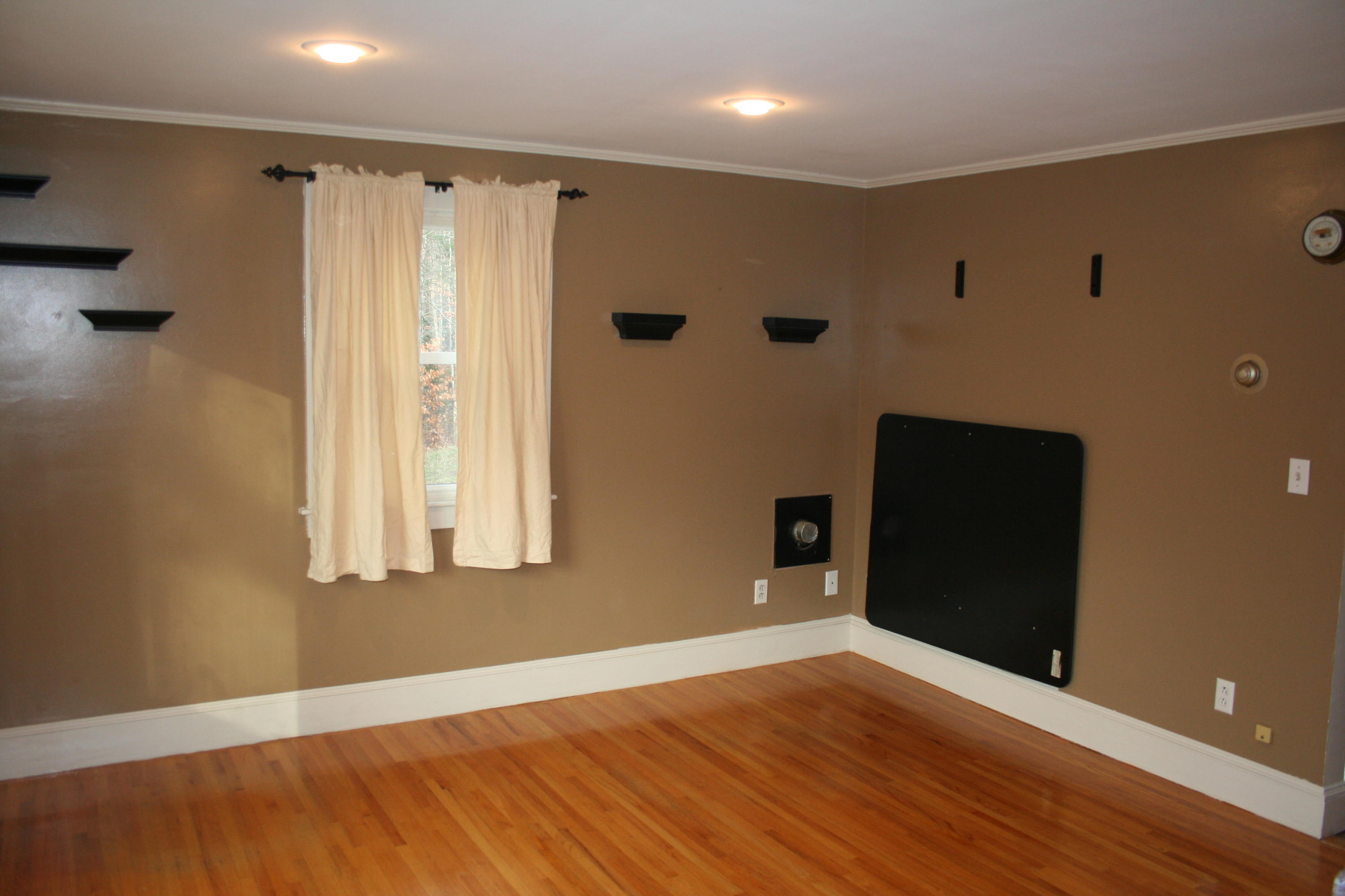 32 Hopkins Road Washington ME 04574